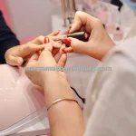 سالن آرایشی و زیبایی خدمات کاشت ناخن در پاسداران